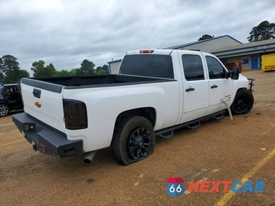 Trzecie zdjęcie samochodu z tyłu: 2014 CHEVROLET SILVERADO K2500 HEAVY DUTY LT VIN:1GC1KXE8XEF161420 - miniatura