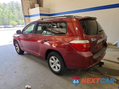 Drugie zdjęcie samochodu z przodu: 2010 TOYOTA HIGHLANDER BASE VIN:5TDBK3EH5AS007561 - miniatura