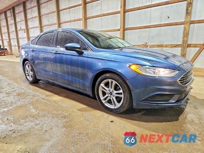 Czwarte zdjęcie samochodu z boku: 2018 FORD FUSION SE VIN:3FA6P0HD4JR251950 - miniatura