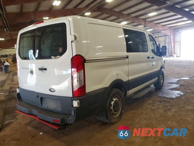 Trzecie zdjęcie samochodu z tyłu: 2019 FORD TRANSIT T-250 VIN:1FTYR1YM2KKB09248 - miniatura