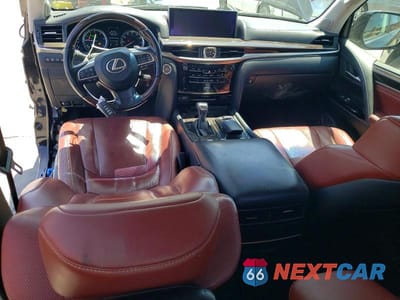 Zdjęcie 8 z 13 samochodu: 2018 LEXUS LX 570 VIN:JTJHY7AX1J4255800 - miniatura