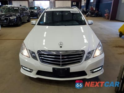 Piąte zdjęcie samochodu w środku: 2013 MERCEDES-BENZ E 350 4MATIC WAGON VIN:WDDHH8JB0DA695953 - miniatura