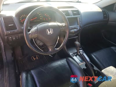 Zdjęcie 8 z 12 samochodu: 2006 HONDA ACCORD EX VIN:1HGCM82786A004358 - miniatura