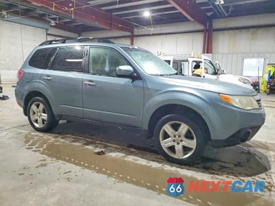 Czwarte zdjęcie samochodu z boku: 2010 SUBARU FORESTER 2.5X PREMIUM VIN:JF2SH6CC7AH762448 - miniatura