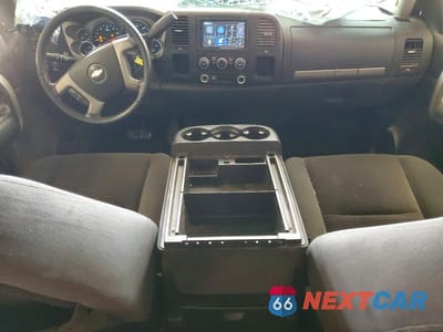 Zdjęcie 8 z 13 samochodu: 2007 CHEVROLET SILVERADO C1500 CREW CAB VIN:2GCEC13C771615958 - miniatura