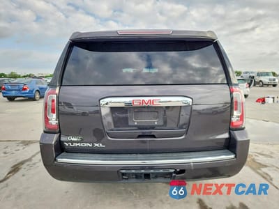 Zdjęcie 6 z 13 samochodu: 2016 GMC YUKON XL DENALI VIN:1GKS2HKJ2GR305288 - miniatura