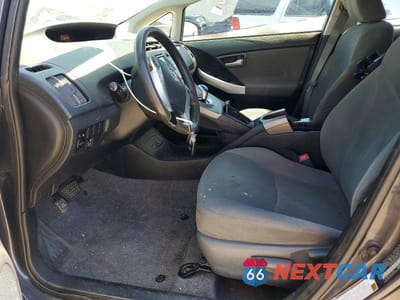 Zdjęcie 7 z 12 samochodu: 2013 TOYOTA PRIUS TWO VIN:JTDKN3DU0D5653316 - miniatura