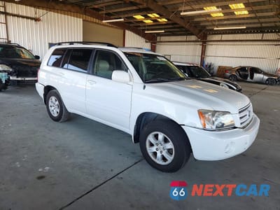 Czwarte zdjęcie samochodu z boku: 2001 TOYOTA HIGHLANDER BASE VIN:JTEGF21A810028125 - miniatura