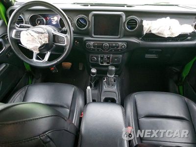 Zdjęcie 8 z 13 samochodu: 2018 JEEP WRANGLER UNLIMITED SAHARA VIN:1C4HJXEN7JW247396 - miniatura