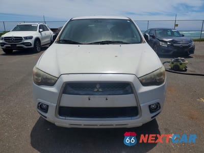 Piąte zdjęcie samochodu w środku: 2011 MITSUBISHI OUTLANDER SPORT SE VIN:JA4AP4AUXBZ007734 - miniatura