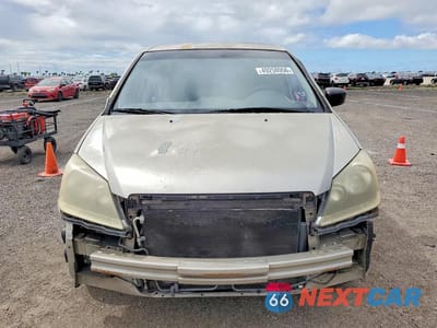 Piąte zdjęcie samochodu w środku: 2006 HONDA ODYSSEY LX VIN:5FNRL38266B099763 - miniatura