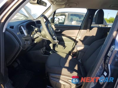 Zdjęcie 7 z 13 samochodu: 2023 JEEP RENEGADE LATITUDE VIN:ZACNJDB13PPP24041 - miniatura