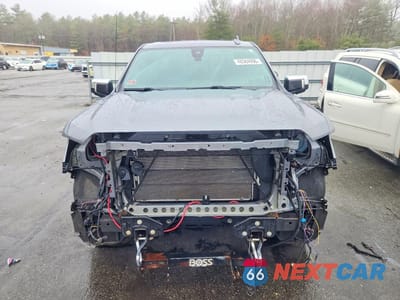 Piąte zdjęcie samochodu w środku: 2021 GMC SIERRA K1500 DENALI VIN:3GTU9FEL4MG115263 - miniatura