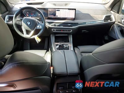 Zdjęcie 8 z 13 samochodu: 2025 BMW X5 SDRIVE 40I VIN:5UX13EU06S9Y91024 - miniatura
