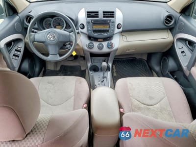 Zdjęcie 8 z 13 samochodu: 2006 TOYOTA RAV4 BASE VIN:JTMBD33V165041397 - miniatura