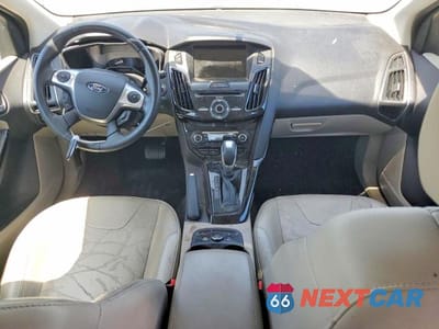 Zdjęcie 8 z 12 samochodu: 2014 FORD FOCUS BEV VIN:1FADP3R44EL281770 - miniatura