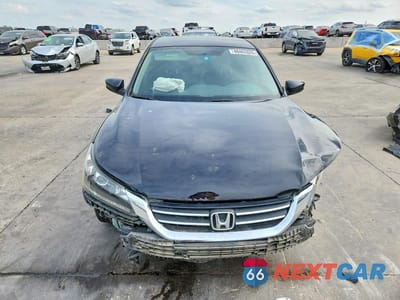 Piąte zdjęcie samochodu w środku: 2013 HONDA ACCORD LX VIN:1HGCR2F31DA108418 - miniatura