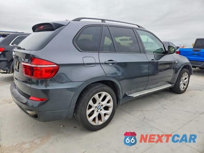 Trzecie zdjęcie samochodu z tyłu: 2012 BMW X5 XDRIVE35I VIN:5UXZV4C54CL992135 - miniatura