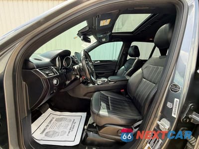 Piąte zdjęcie samochodu w środku: 2017 MERCEDES-BENZ GLE 350 VIN:4JGDA5JB5HA861218 - miniatura