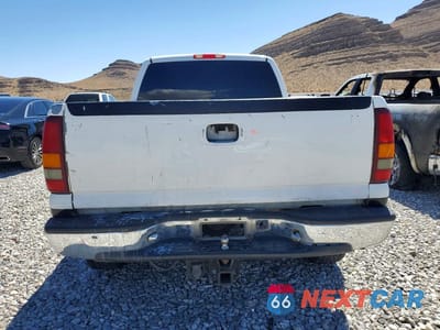 Zdjęcie 6 z 12 samochodu: 2001 GMC NEW SIERRA K1500 VIN:2GTEK19T811245850 - miniatura
