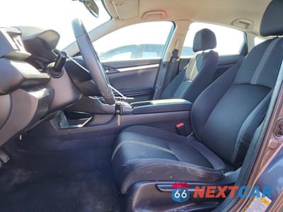 Zdjęcie 7 z 12 samochodu: 2016 HONDA CIVIC LX VIN:2HGFC2F58GH036428 - miniatura