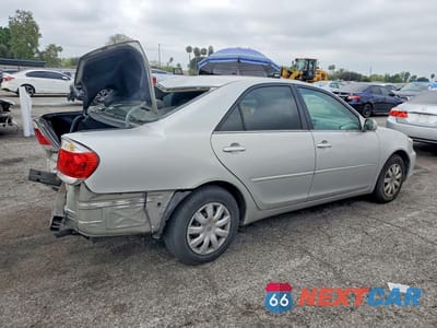 Trzecie zdjęcie samochodu z tyłu: 2006 TOYOTA CAMRY LE VIN:4T1BE30K06U123968 - miniatura