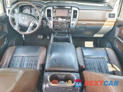 Zdjęcie 8 z 13 samochodu: 2017 NISSAN TITAN PLATINUM RESERVE VIN:1N6AA1E68HN520365 - miniatura