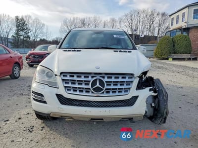 Piąte zdjęcie samochodu w środku: 2011 MERCEDES-BENZ ML 350 4MATIC VIN:4JGBB8GB8BA642905 - miniatura