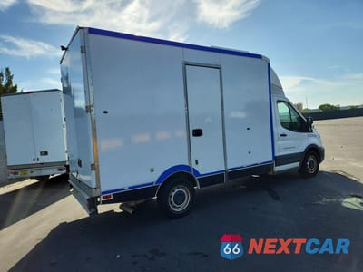 Trzecie zdjęcie samochodu z tyłu: 2020 FORD TRANSIT T-350 VIN:1FDBW5Z80LKB30328 - miniatura