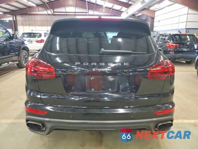 Zdjęcie 6 z 12 samochodu: 2017 PORSCHE CAYENNE VIN:WP1AA2A24HKA83444 - miniatura