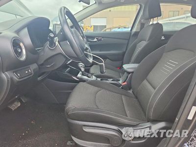 Zdjęcie 7 z 12 samochodu: 2019 KIA FORTE S VIN:3KPF34AD4KE026380 - miniatura
