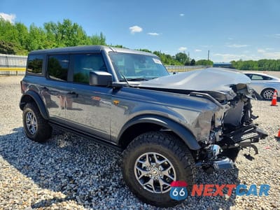 Czwarte zdjęcie samochodu z boku: 2025 FORD BRONCO BADLANDS VIN:1FMEE9BP1SLB71519 - miniatura