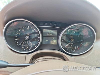 Zdjęcie 9 z 13 samochodu: 2007 MERZ ML-CLASS VIN:4JGBB86E57A258731 - miniatura