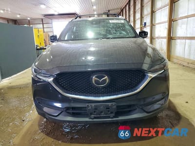 Piąte zdjęcie samochodu w środku: 2019 MAZDA CX-5 SIGNATURE VIN:JM3KFBEY9K0584331 - miniatura