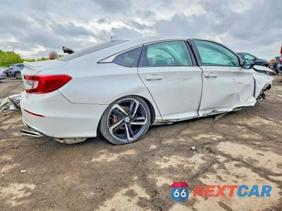 Trzecie zdjęcie samochodu z tyłu: 2020 HONDA ACCORD SPORT VIN:1HGCV1F31LA025639 - miniatura