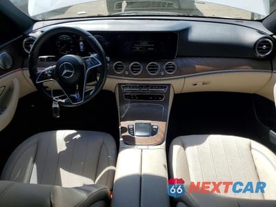 Zdjęcie 8 z 12 samochodu: 2021 MERCEDES-BENZ E 350 VIN:W1KZF8DB2MA961611 - miniatura