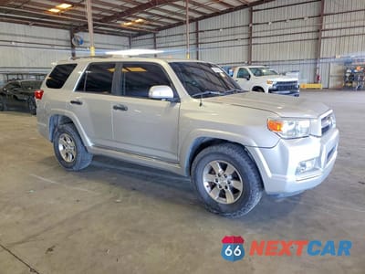 Czwarte zdjęcie samochodu z boku: 2011 TOYOTA 4RUNNER SR5 VIN:JTEZU5JR4B5032506 - miniatura