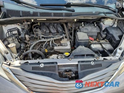 Zdjęcie 12 z 13 samochodu: 2012 TOYOTA SIENNA XLE 8-PASSENGER VIN:5TDYK3DC9CS266766 - miniatura