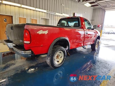 Trzecie zdjęcie samochodu z tyłu: 1997 FORD F150 VIN:1FTDF1867VKA33586 - miniatura