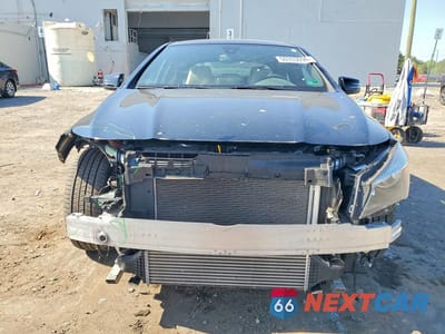 Piąte zdjęcie samochodu w środku: 2018 MERCEDES BENZ CLA 250 4MATIC VIN:WDDSJ4GB6JN676323 - miniatura