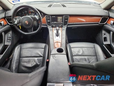 Zdjęcie 8 z 12 samochodu: 2011 PORSCHE PANAMERA 2 VIN:WP0AA2A74BL011156 - miniatura