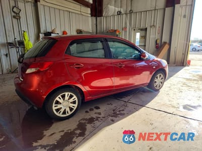 Trzecie zdjęcie samochodu z tyłu: 2014 MAZDA MAZDA2 SPORT VIN:JM1DE1KY0E0187839 - miniatura