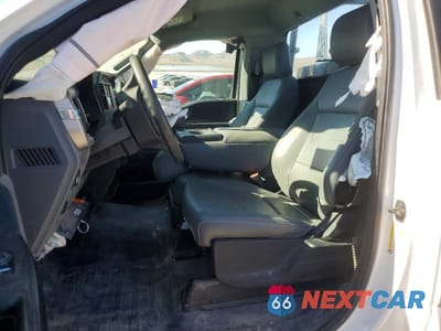 Zdjęcie 10 z 12 samochodu: 2022 FORD F150 VIN:1FTMF1CB8NKD24828 - miniatura