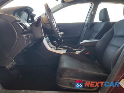 Zdjęcie 7 z 13 samochodu: 2015 HONDA ACCORD SPORT VIN:1HGCR2F5XFA117767 - miniatura