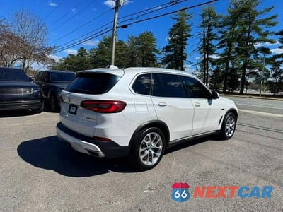 Trzecie zdjęcie samochodu z tyłu: 2022 BMW X5 XDRIVE45E VIN:5UXTA6C04N9L68224 - miniatura