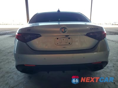 Zdjęcie 6 z 11 samochodu: 2019 ALFA ROMEO GIULIA TI VIN:ZARFANBN4K7606575 - miniatura