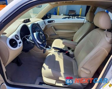 Zdjęcie 7 z 12 samochodu: 2013 VOLKSWAGEN BEETLE VIN:3VWJL7AT2DM683509 - miniatura