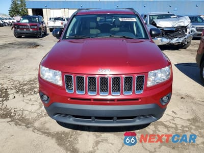 Piąte zdjęcie samochodu w środku: 2011 JEEP COMPASS SPORT VIN:1J4NT1FB7BD151421 - miniatura
