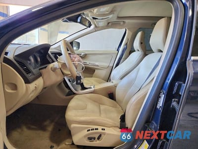 Zdjęcie 7 z 13 samochodu: 2013 VOLVO XC60 3.2 VIN:YV4952DZXD2418151 - miniatura