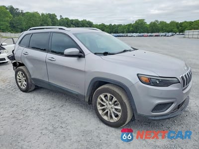 Czwarte zdjęcie samochodu z boku: 2020 JEEP CHEROKEE LATITUDE VIN:1C4PJLCB9LD510886 - miniatura